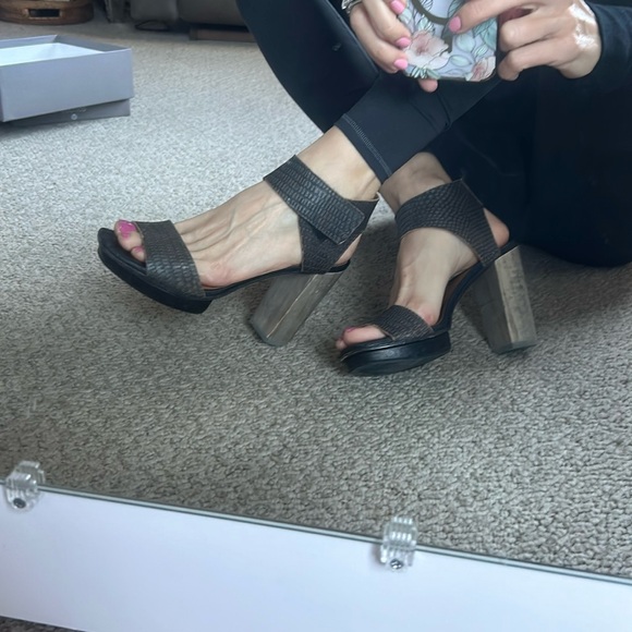 COCLICO Leggy Heel - Picture 4 of 9